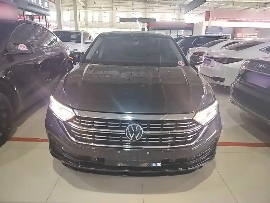 Volkswagen Sagitar 2024