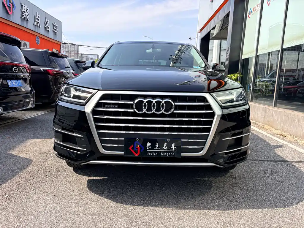 Audi Q7 2017 — фото 2