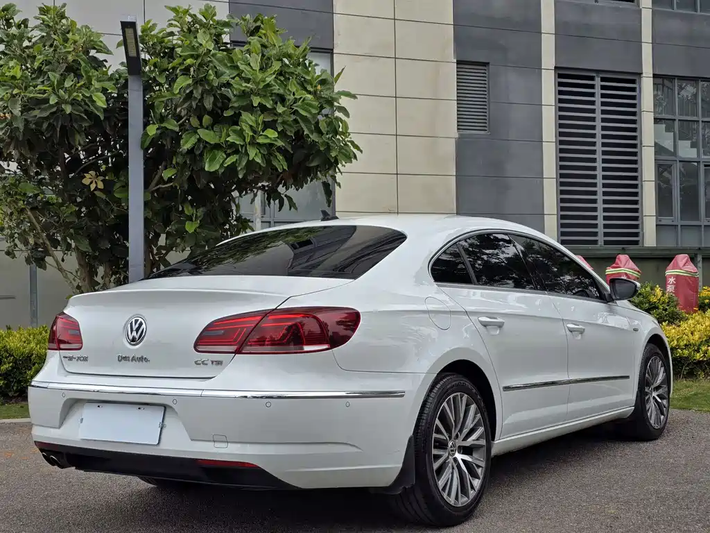 Volkswagen CC 2016 — фото 8