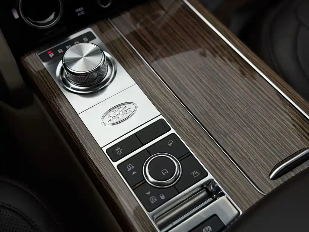 Land Rover Range Rover 2018 — фото 19