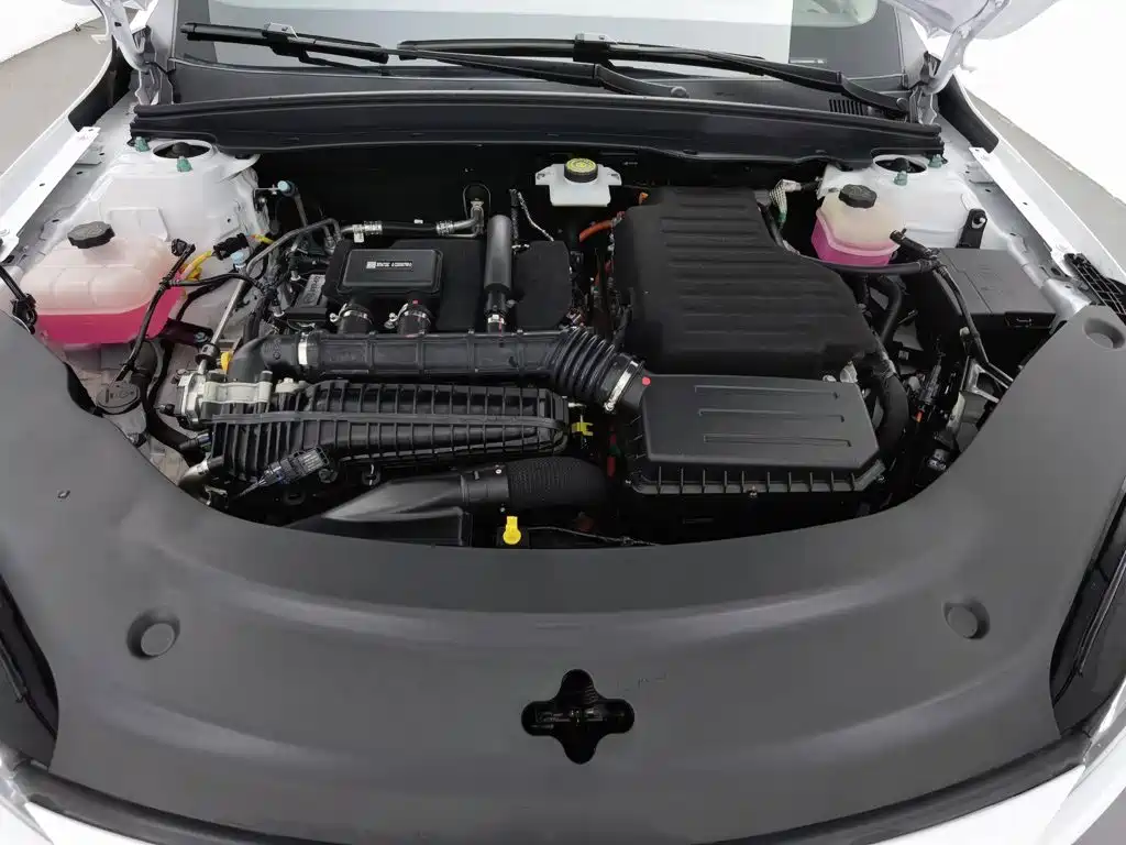 BYD Seal 05 DM-i 2025 — фото 6