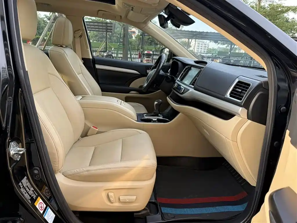 Toyota Highlander 2019 — фото 13