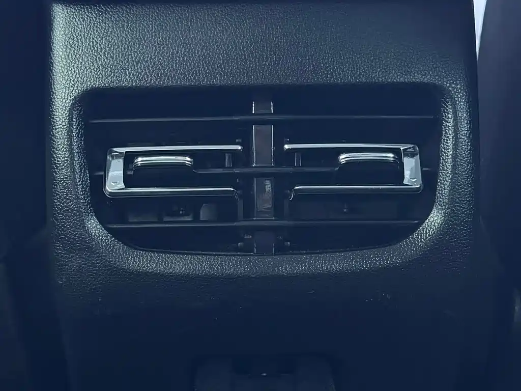 Haval M6 2022 — фото 11