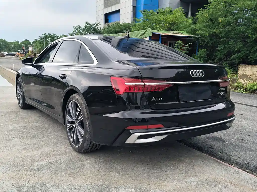 Audi A6L 2025 — фото 7