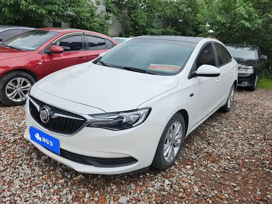 Buick Excelle 2021 — фото 1
