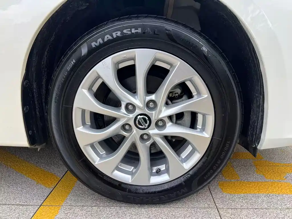 Nissan Sylphy 2020 — фото 15