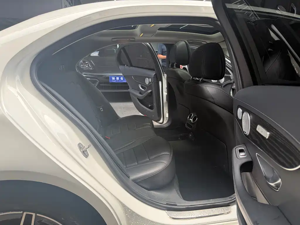 Mercedes-Benz C-Class 2021 — фото 15