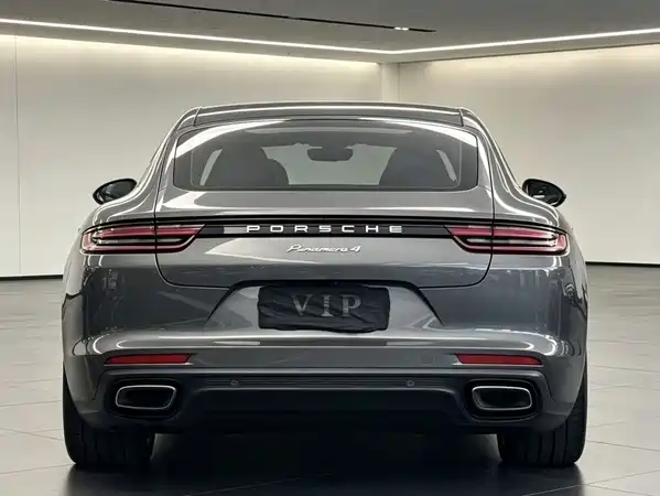 Porsche Panamera 2018