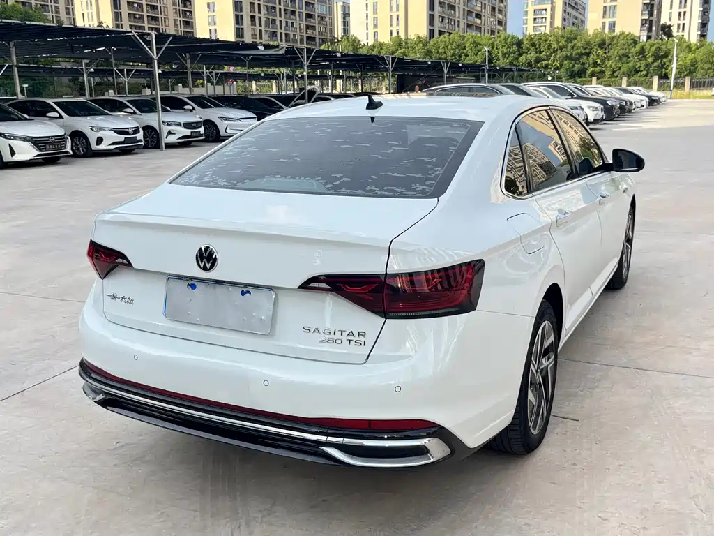 Volkswagen Sagitar 2022