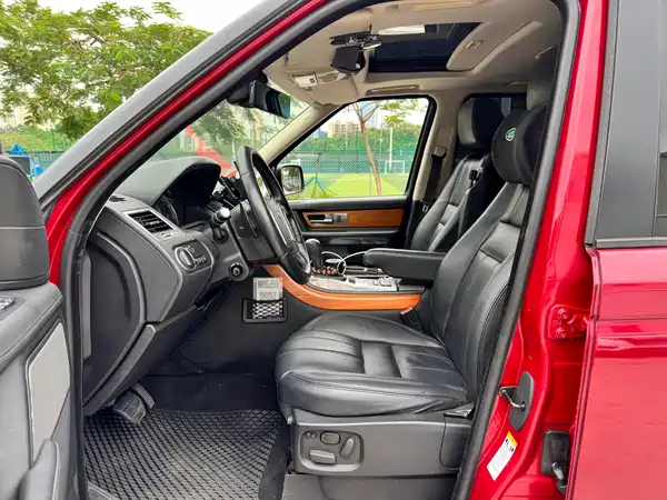 Land Rover Range Rover Sport 2013