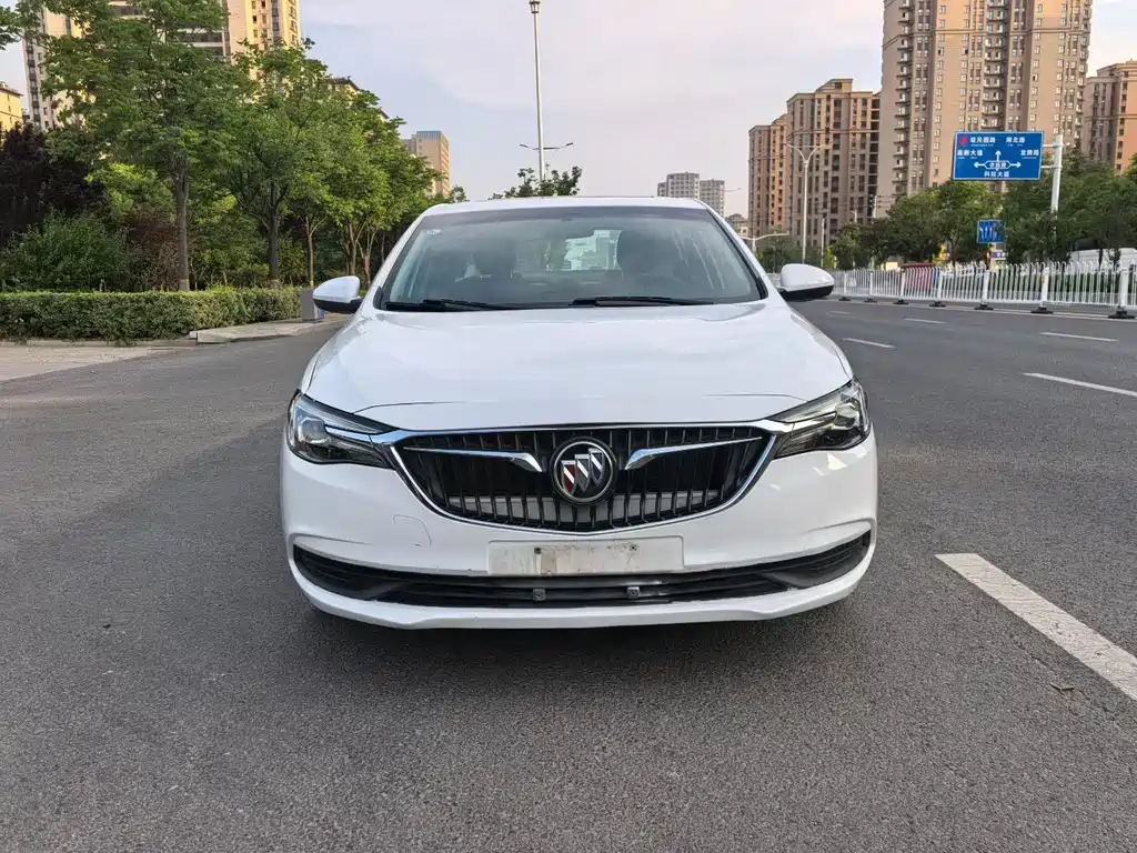 Buick Excelle GT 2023 — фото 1