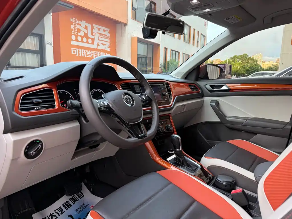 Volkswagen T-Roc 2018 — фото 19