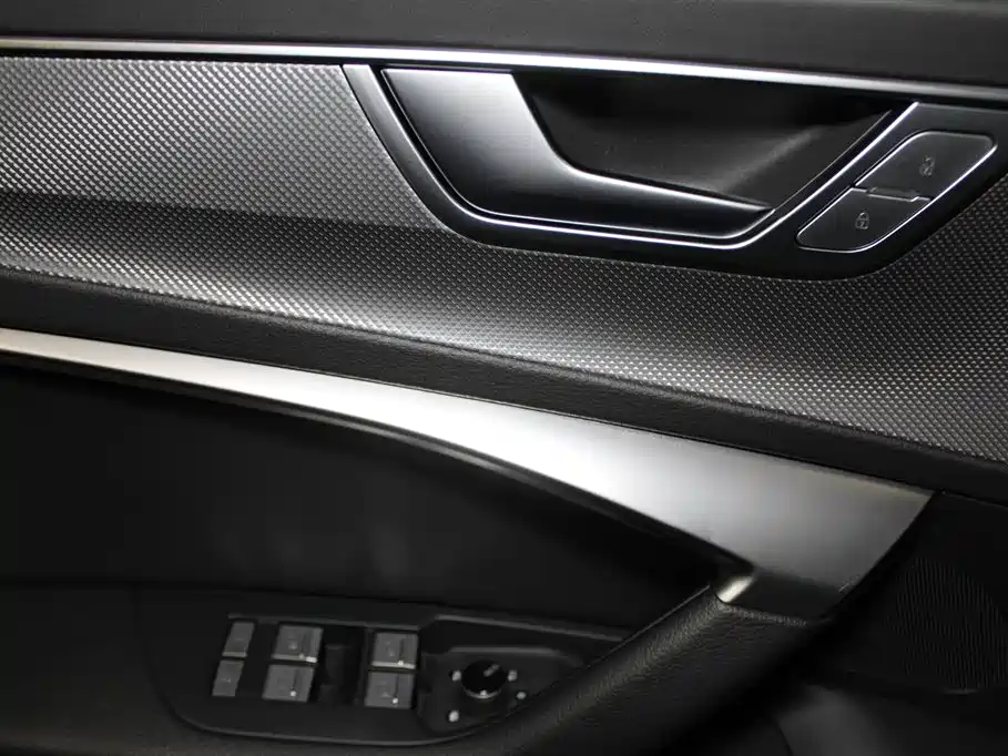 Audi A6L 2024 — фото 13