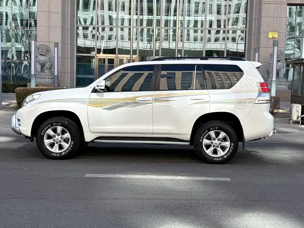 Toyota Prado 2010