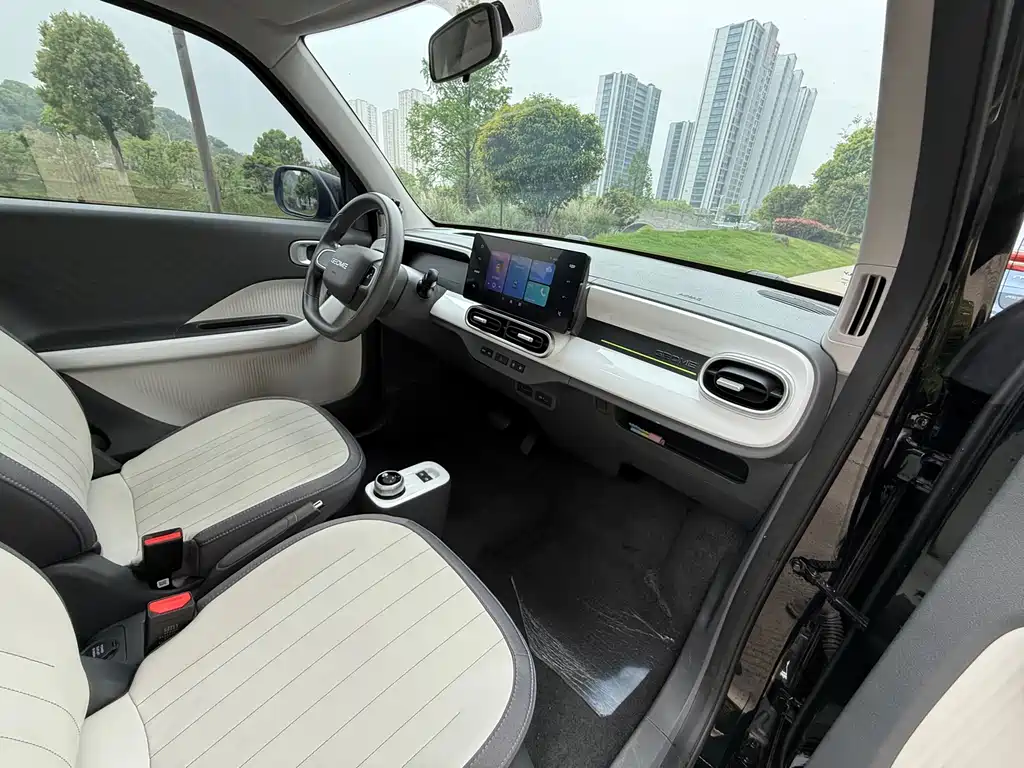 Geely Galaxy Panda 2025 — фото 8