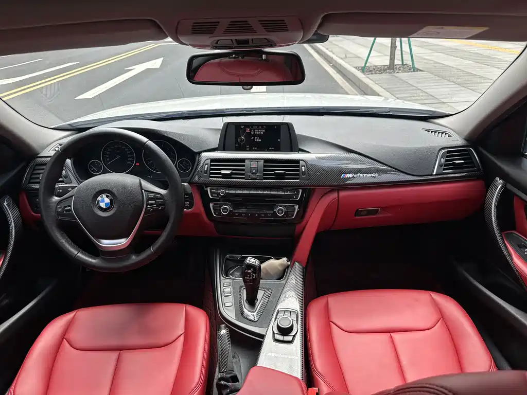 BMW 3 Series 2017 — фото 9