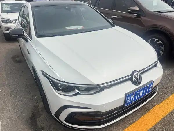 Volkswagen Golf 2022