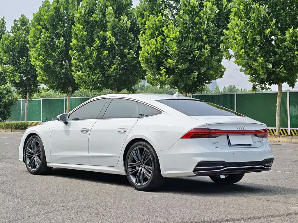 Audi A7 2025 — фото 7