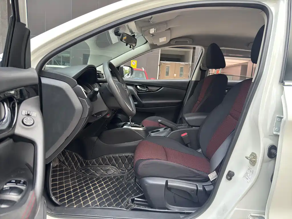 Nissan Qashqai 2017 — фото 10