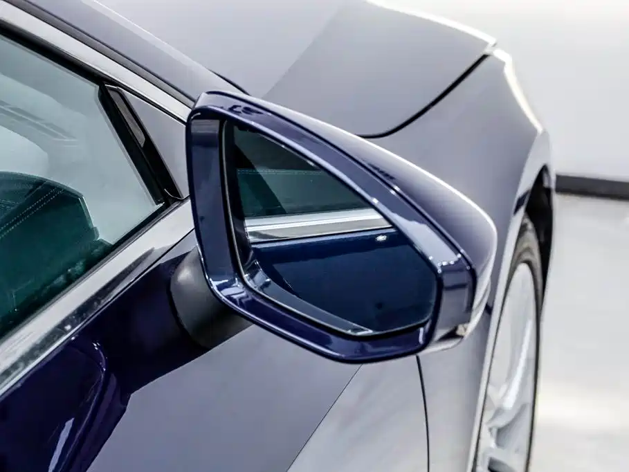 Audi A7L 2024 — фото 25