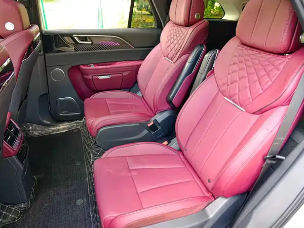 Hongqi E-HS9 2023