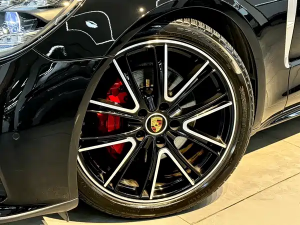 Porsche Panamera 2022