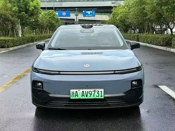 Leapmotor B01 2025