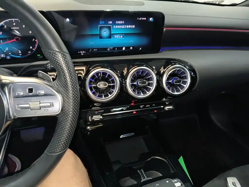 Mercedes-Benz A-Class 2021 — фото 13