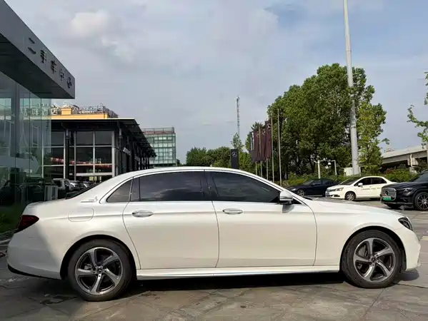 Mercedes-Benz E-Class 2019