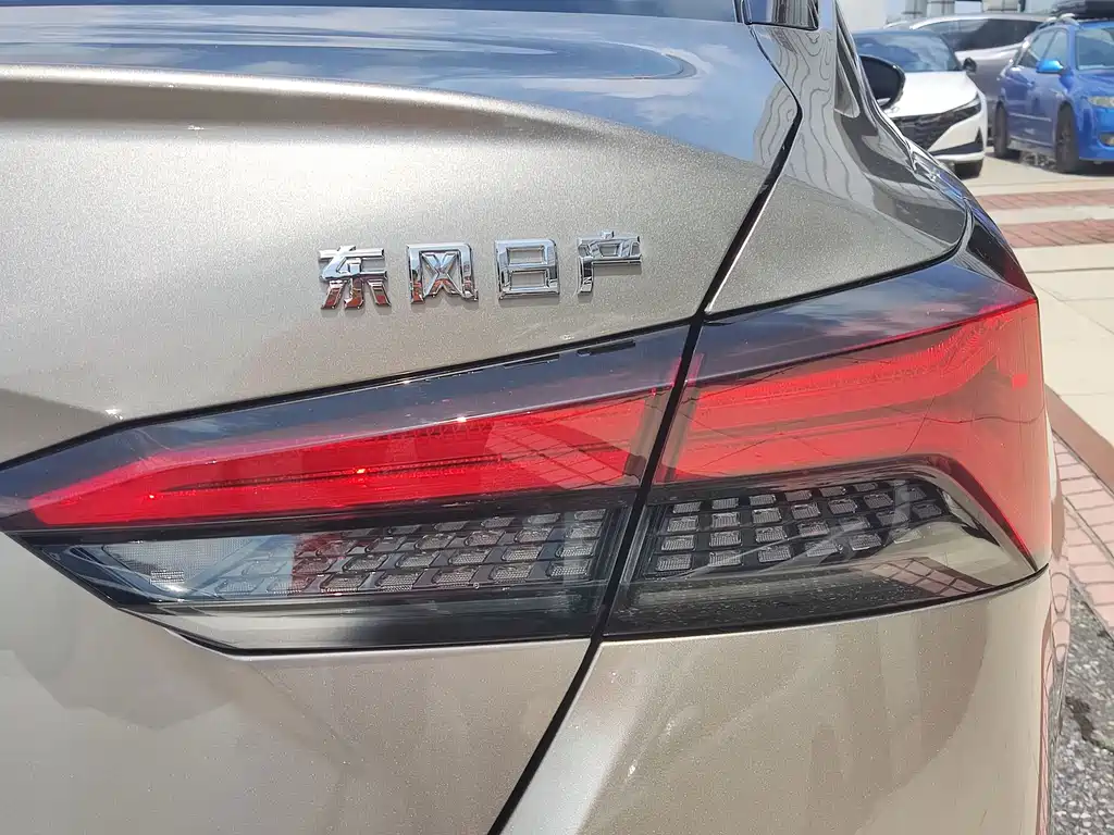 Nissan Teana 2023 — фото 18