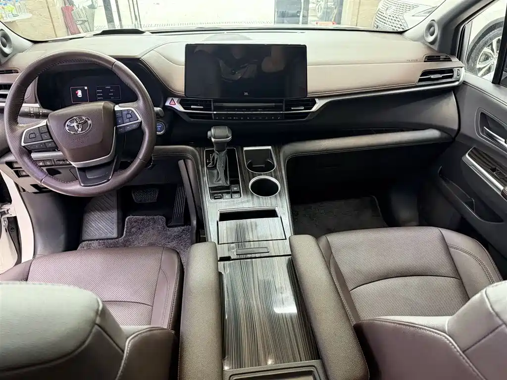 Toyota Sienna 2022