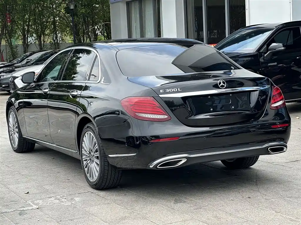 Mercedes-Benz E-Class 2020
