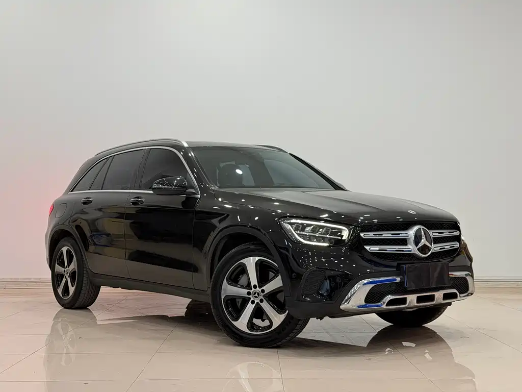 Mercedes-Benz GLC 2022 — фото 1