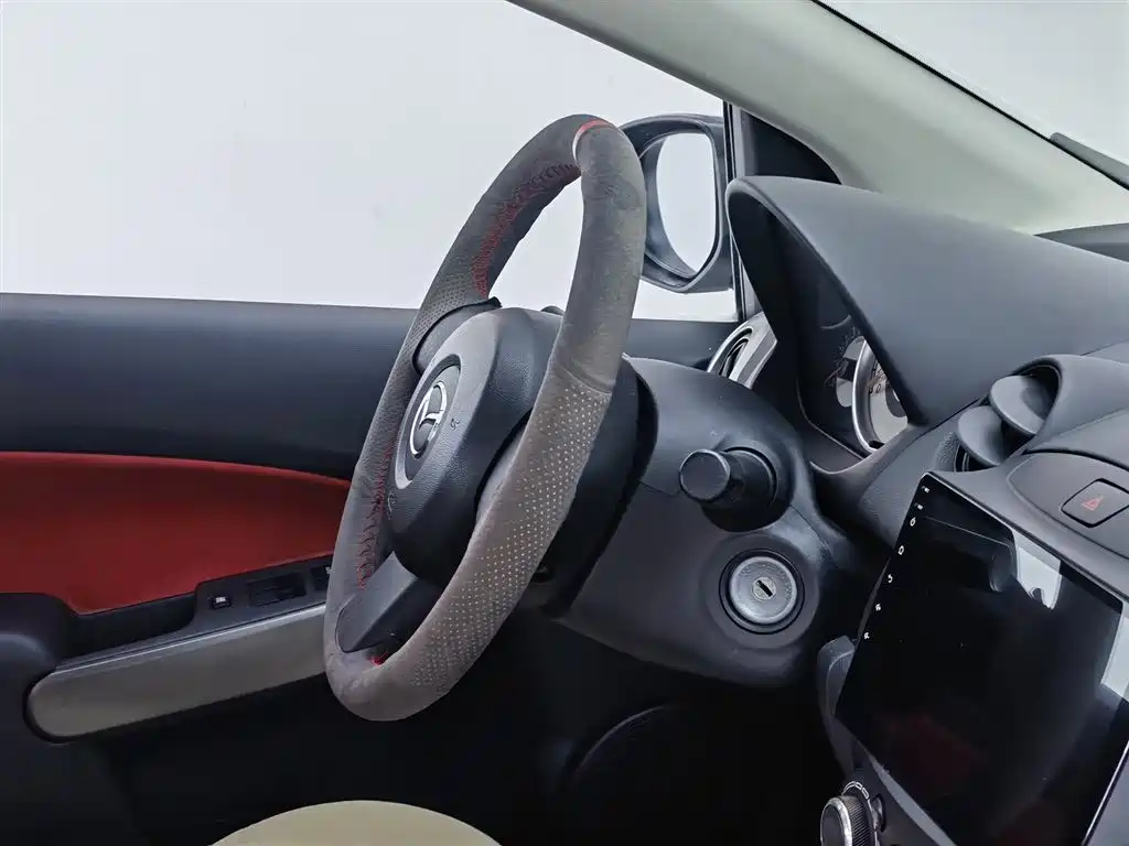 Mazda 2 2015 — фото 22