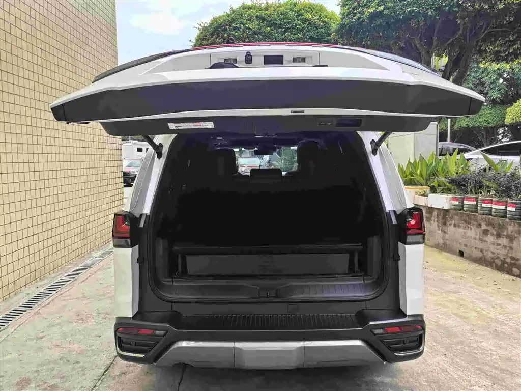 Lexus LX 2025 — фото 15