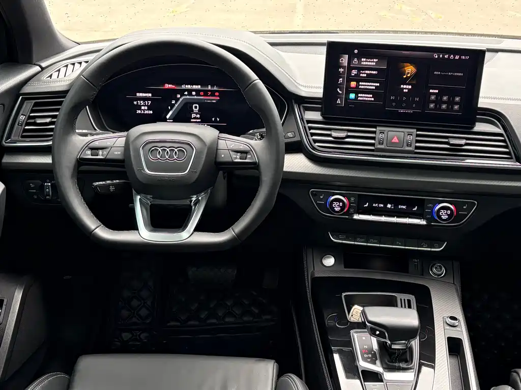 Audi Q5L 2023 — фото 10