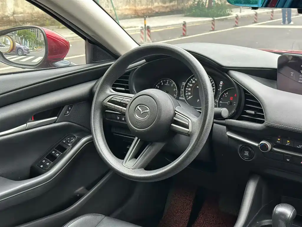 Mazda 3 Axela 2020