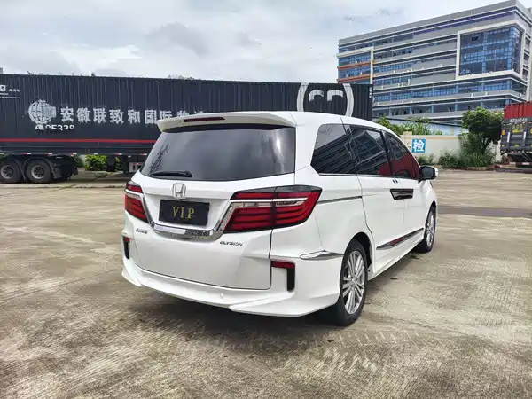 Honda Elysion 2017