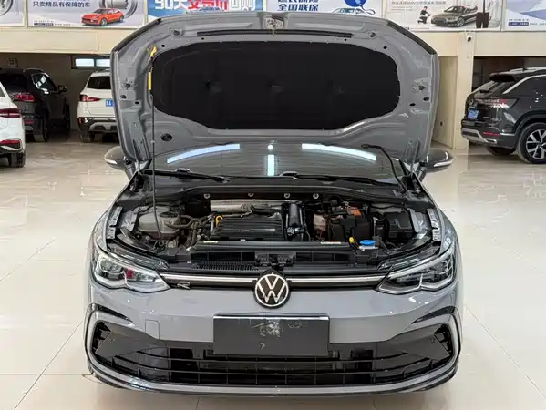 Volkswagen Golf 2022