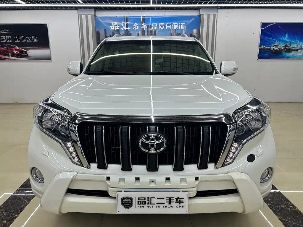 Toyota Prado 2015 — фото 2