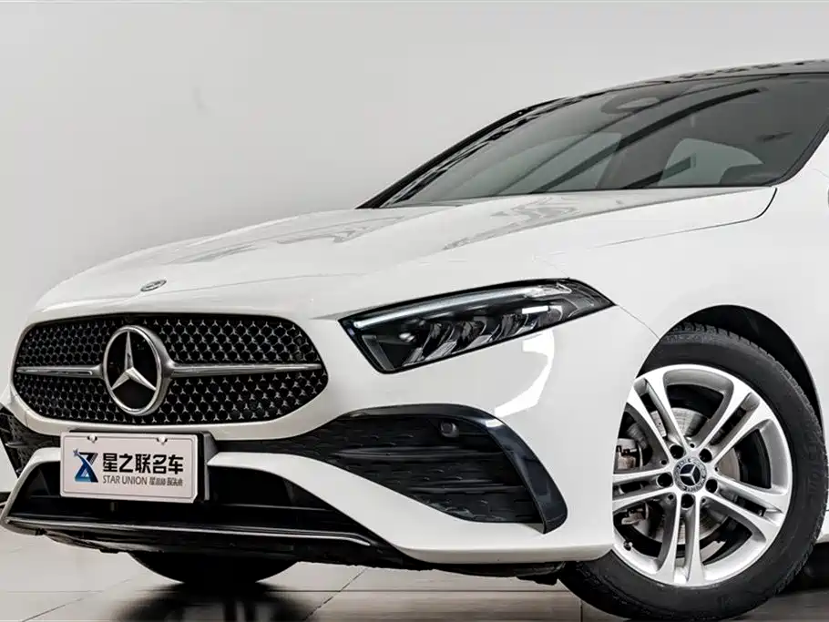 Mercedes-Benz A-Class 2024 — фото 2