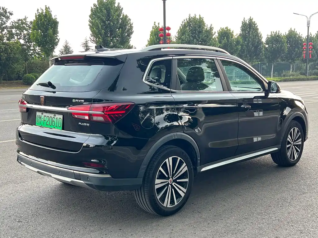 Roewe RX5 New Energy 2017 — фото 5