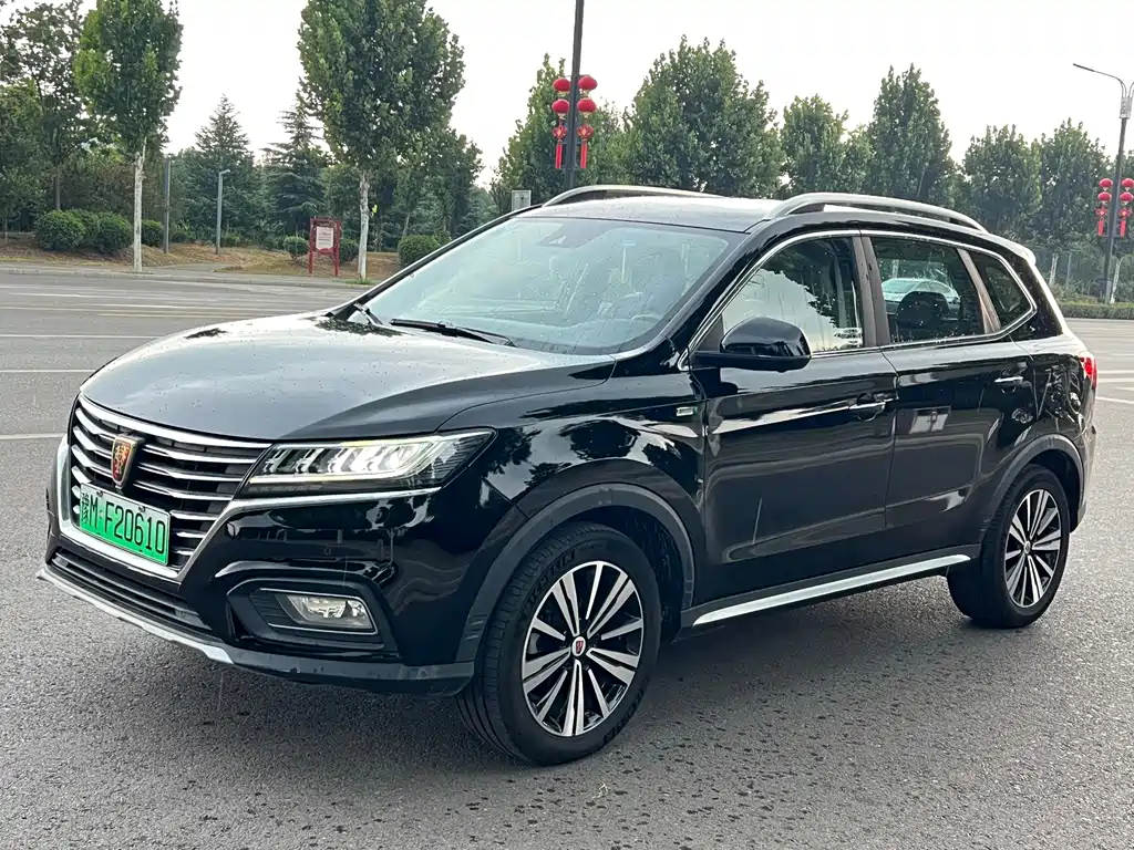 Roewe RX5 New Energy 2017 — фото 1