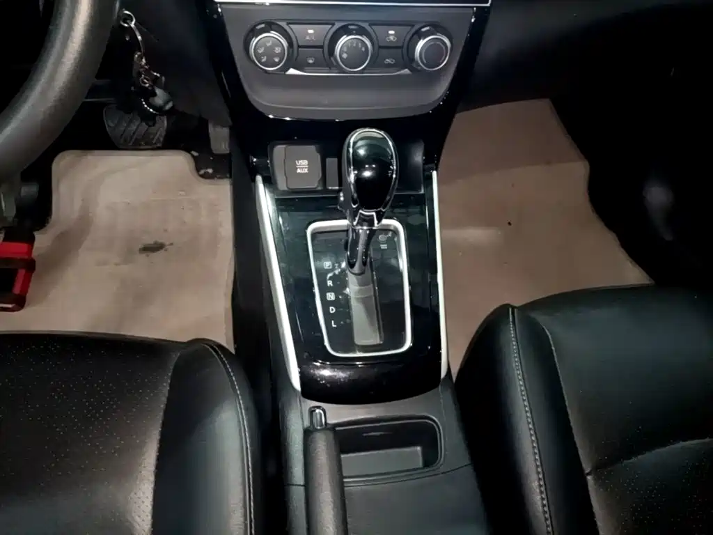 Nissan Sylphy 2016 — фото 14