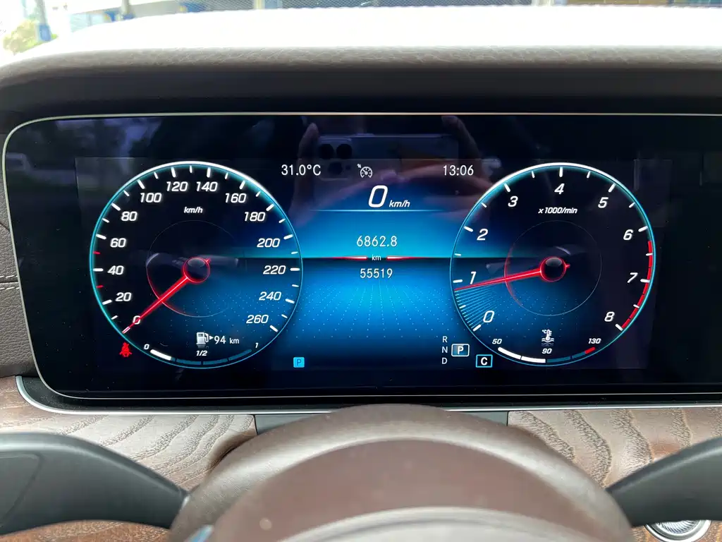 Mercedes-Benz E-Class 2022 — фото 15