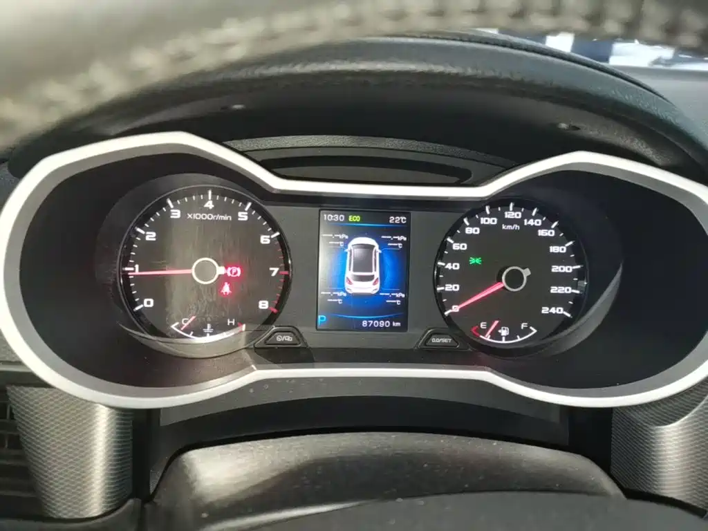 Geely Emgrand GS 2018 — фото 12