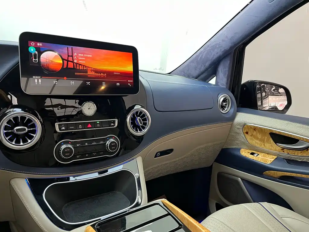 Mercedes-Benz Vito 2020 — фото 13