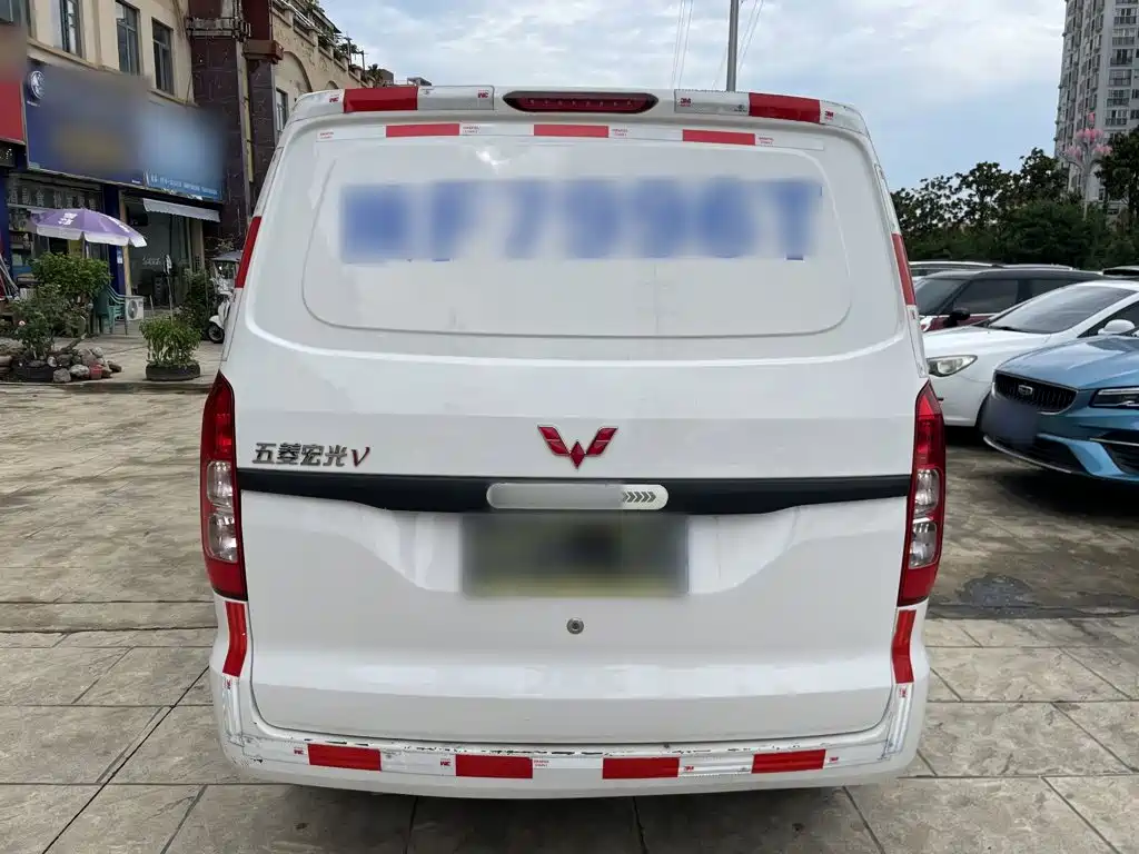Wuling Hongguang V 2022