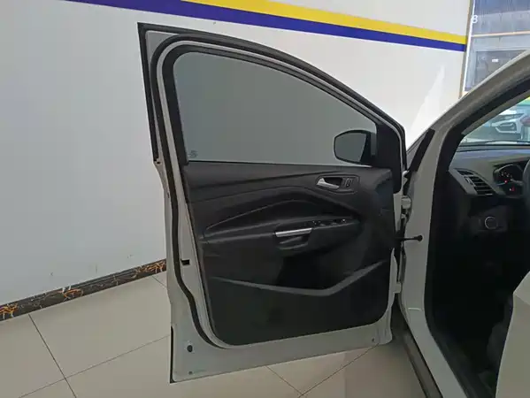 Ford Kuga 2021
