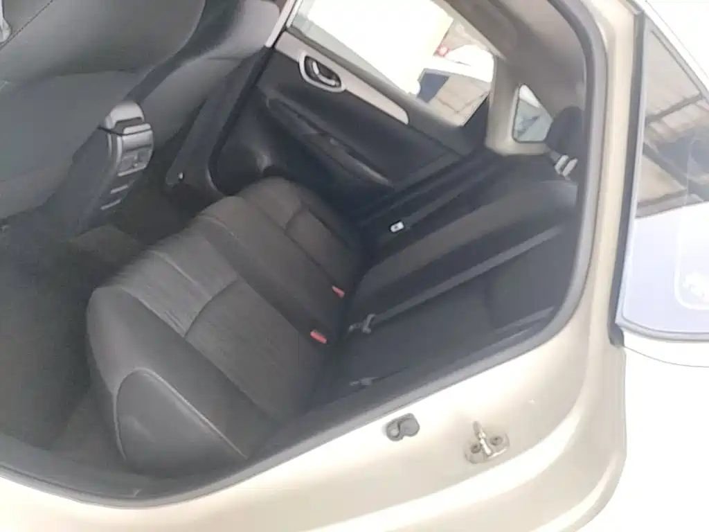 Nissan Sylphy 2022 — фото 13